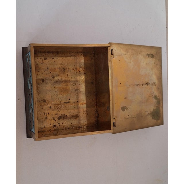 Art Deco Brass Lidded Box with Polished African Motifs, 1930s For Sale - Image 6 of 8