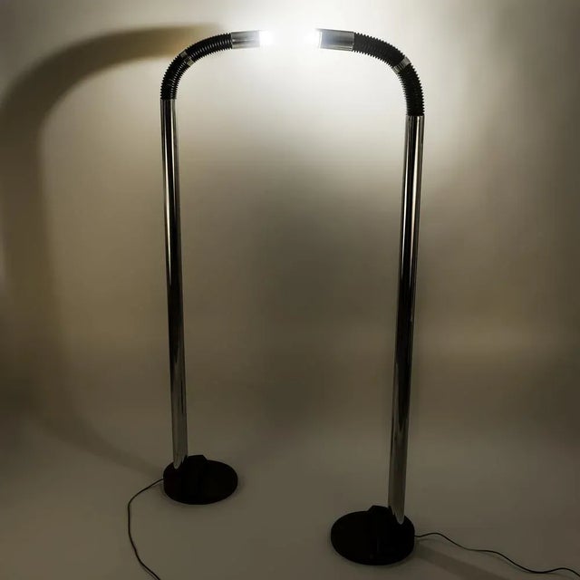 Vintage Italian Floor Lamps in Lacquered Iron and Chromed Metal, 1970s, Set of 2 For Sale - Image 4 of 9
