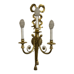 Brass Finish Metal Ribbon and Tassel 3 Arm Wall Sconce With Glass