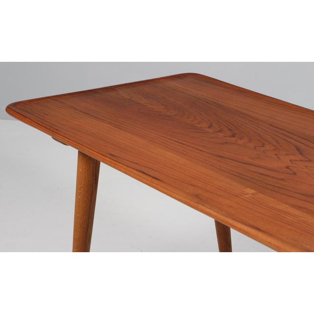 2000 - 2009 Model AT11 Coffee Table in Oak and Teak by Hans J. Wegner for Andreas Tuck, 2000s For Sale - Image 5 of 8