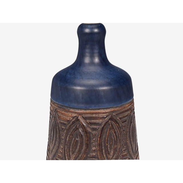 Ceramic 1970s Jette Hellerøe, Danish Modern, Carved Stoneware Table Lamp For Sale - Image 7 of 10