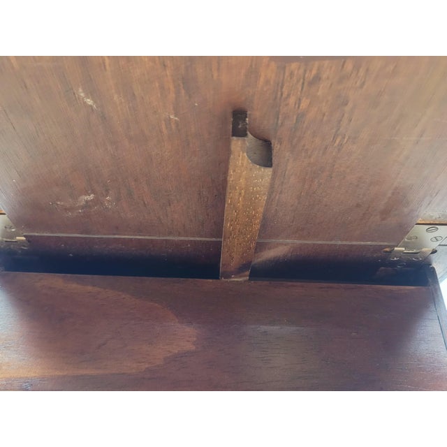 Brown Drop Leaf Side Table in Mahogany, 1950s For Sale - Image 8 of 18