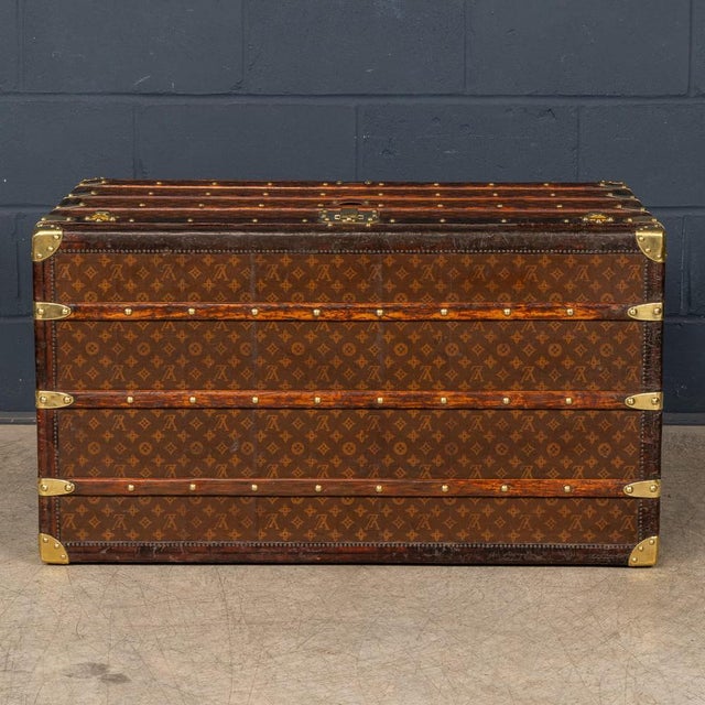 Brown Antique French Trunk in Monogram Canvas from Louis Vuitton, 1910 For Sale - Image 8 of 18