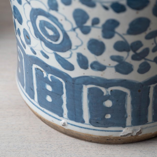 Ceramic Pair of Chinese Blue and White Glazed Jars With Foo Dog Finials For Sale - Image 7 of 10
