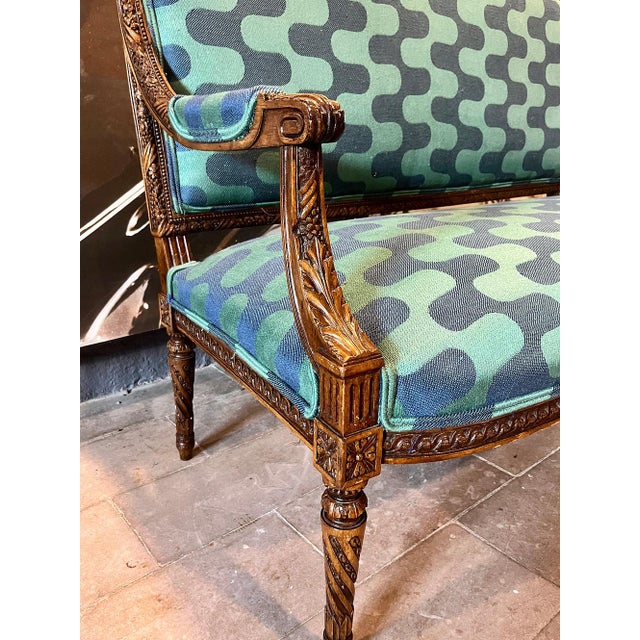 Late 19th Century Late 19th Century Carved Antique French Settee in Modern Clarence House Linen For Sale - Image 5 of 14