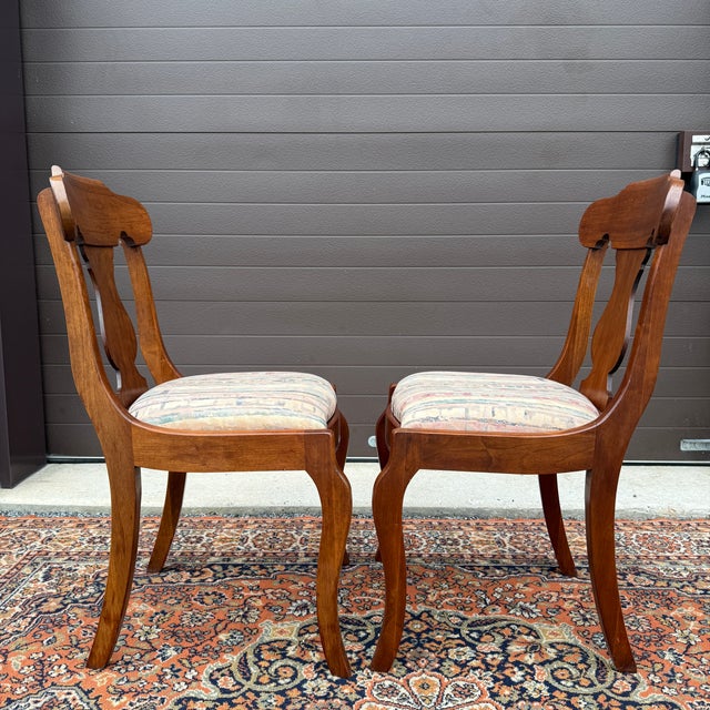 Vintage Pennsylvania House Traditional Duncan Phyfe Cherry Dining Chairs - A Pair (A) For Sale - Image 12 of 16