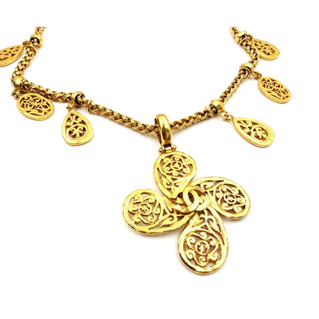 1990s Chanel Vintage Gold Plated CC Filigree Paisley Necklace For Sale - Image 5 of 6