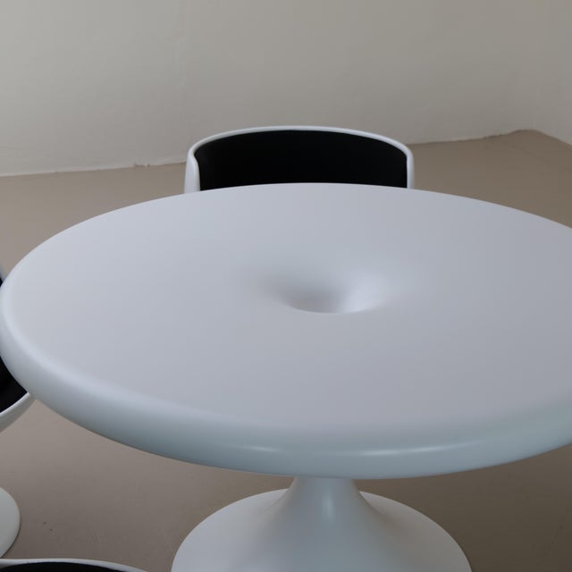 Cognac Dining Chairs and Santarelli Table by Eero Aarnio for Asko, 1970s, Set of 6 For Sale - Image 6 of 8