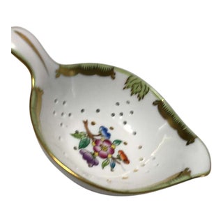 Victorian Herend Ceramic Tea Strainer For Sale