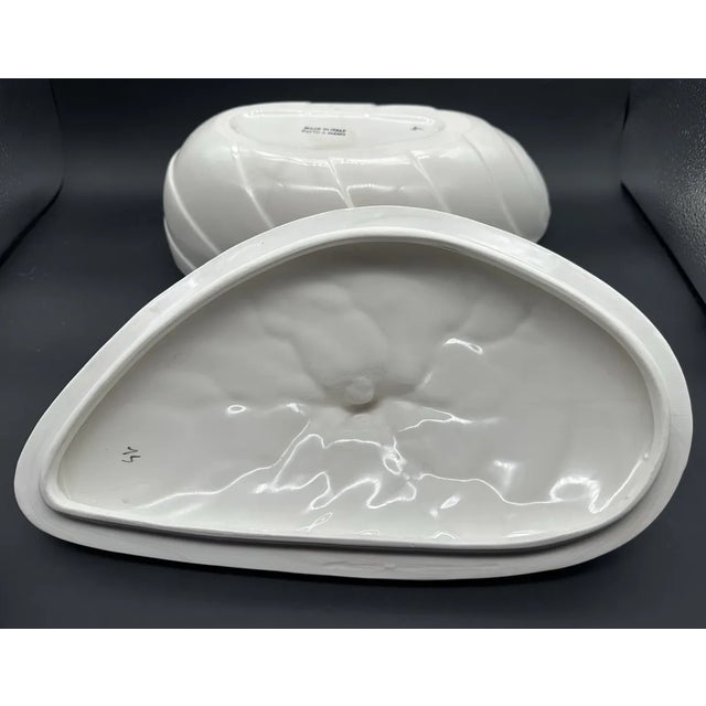 Vintage Italian Pottery White Ceramic Mussel Shell Seafood Soup Tureen For Sale In Dallas - Image 6 of 6