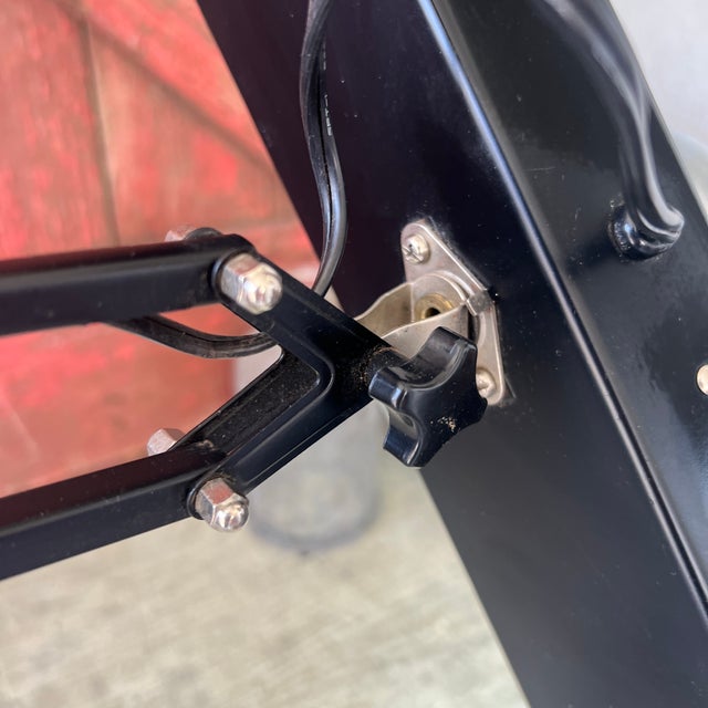 Vintage Articulating Desk Lamp With Black Metal Frame & Fluorescent Light For Sale - Image 12 of 15