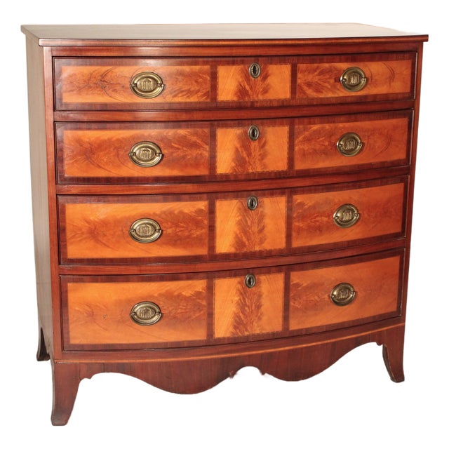 American Federal Feathered Birch and Mahogany Bow Front Chest of Drawers For Sale