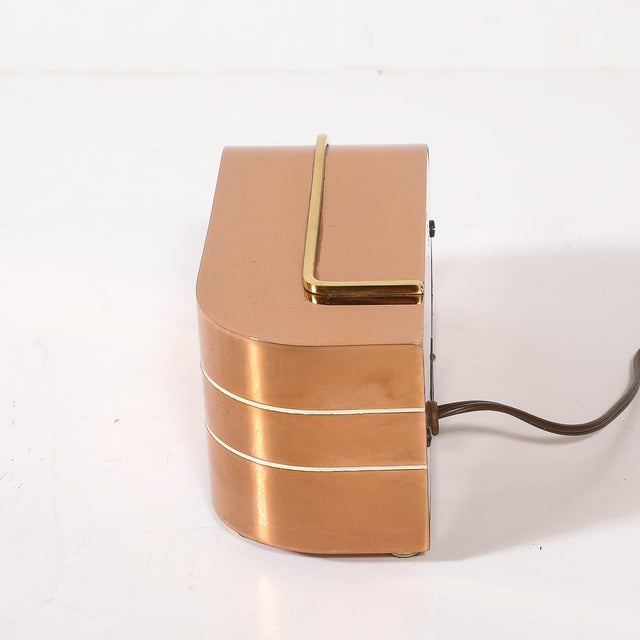 Art Deco Lawson Model P-40 "Zephyr" Streamlined Copper & Brass Electric Clock For Sale In New York - Image 6 of 10