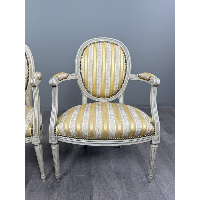 Wood 20th Century Louis XVI Medallion Armchairs with Ottoman, Set of 3 For Sale - Image 7 of 13