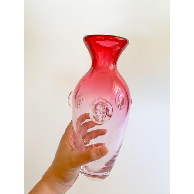 1960s Chalet Glass Rubina Vase With Sergio Pagnin Faces For Sale - Image 9 of 11