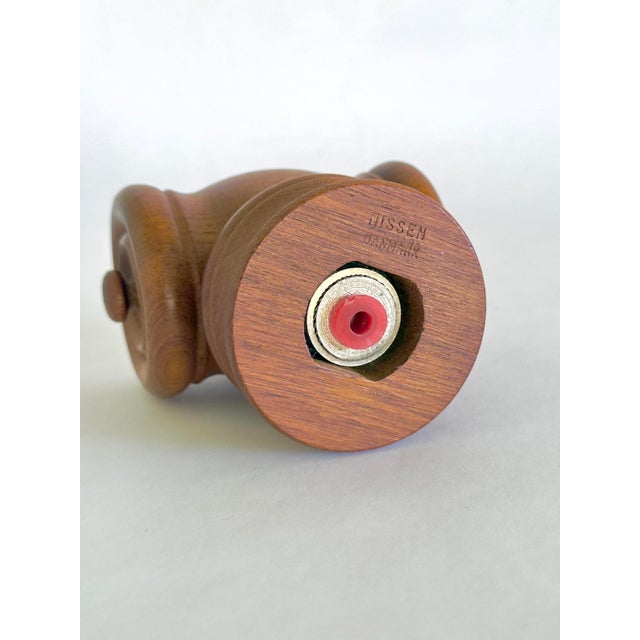 Wood 1970s Richard Nissen Teak Combo Pepper Mill For Sale - Image 7 of 7