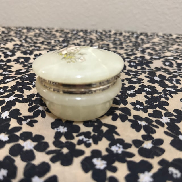 1960s Vintage Italian Alabaster Trinket Box For Sale - Image 5 of 5