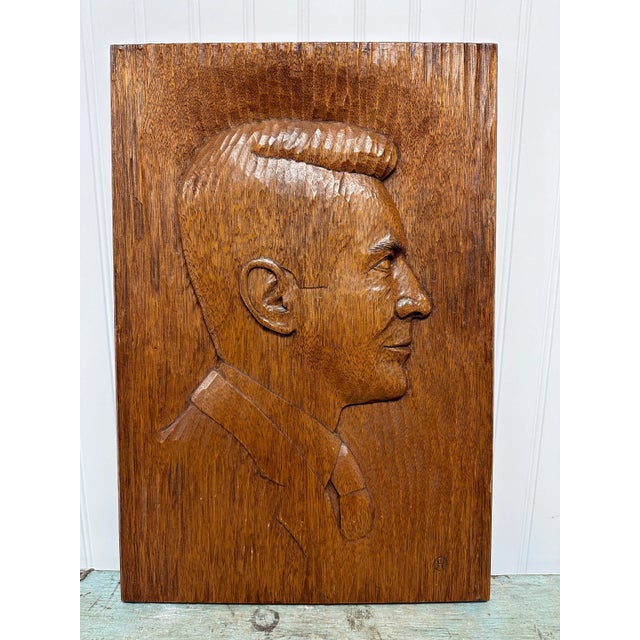 Mid-Century Modern Vintage Gentleman Profile Bas-Relief Portrait in a Wood Carved Plaque Wall Hanging For Sale - Image 3 of 9