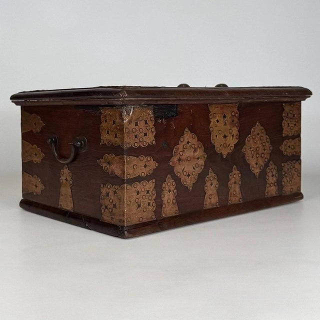 19th Century Antique English Copper and Oak Storage Box For Sale - Image 9 of 13