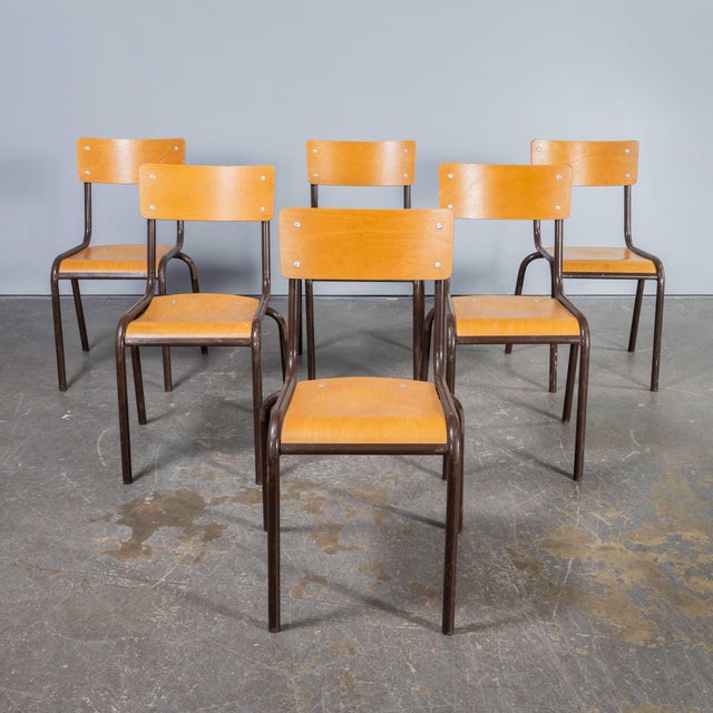 French Stacking Dining Chairs from Mullca, 1960s, Set of 4 For Sale - Image 3 of 9