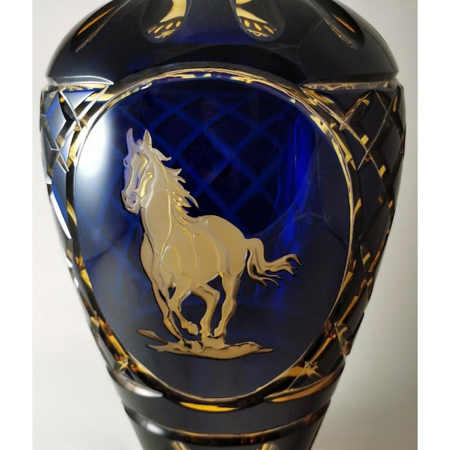 Art Deco 1980s Art Deco Large Italian Bi-Color Crystal Vase Cut and Ground by Hand For Sale - Image 3 of 12