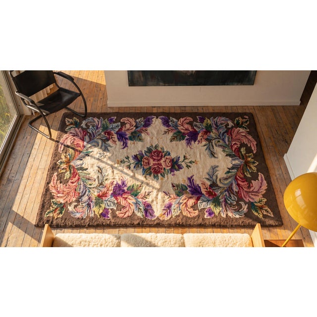 Textile 1930s Ivory Floral Folk Art Antique American Hooked Rug 3'1" X 6'1" Handknotted Wool Carpet For Sale - Image 7 of 7