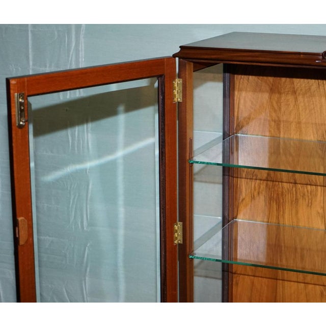 Vintage Carved Queen Anne Style Display Cabinet For Sale - Image 12 of 18