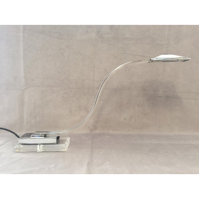 Modernist Italian Cobra Model Desk Lamp in Acrylic Glass and Chrome, 1980s For Sale - Image 13 of 13