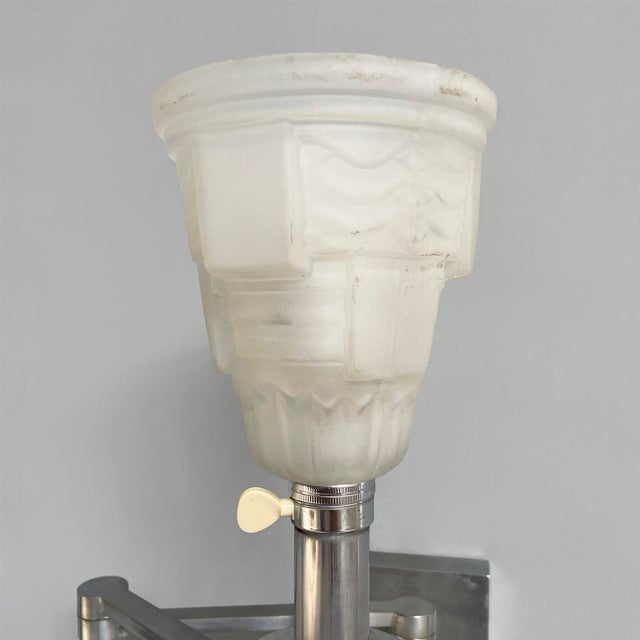 Metal Italian Art Deco Wall Lamps in Metal and White Glass, 1940s, Set of 2 For Sale - Image 7 of 11