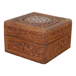 Mid 20th Century Indian Sheesham Rosewood Carved Inlaid Square Floral Jewelry Keepsake Box For Sale