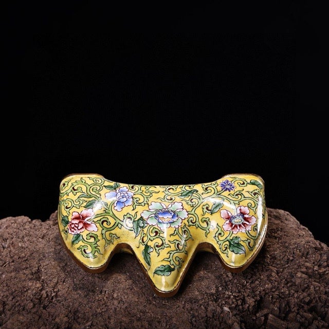 Antique Chinese Enamel Floral Brush Rest / Mountain Form For Sale In Los Angeles - Image 6 of 8