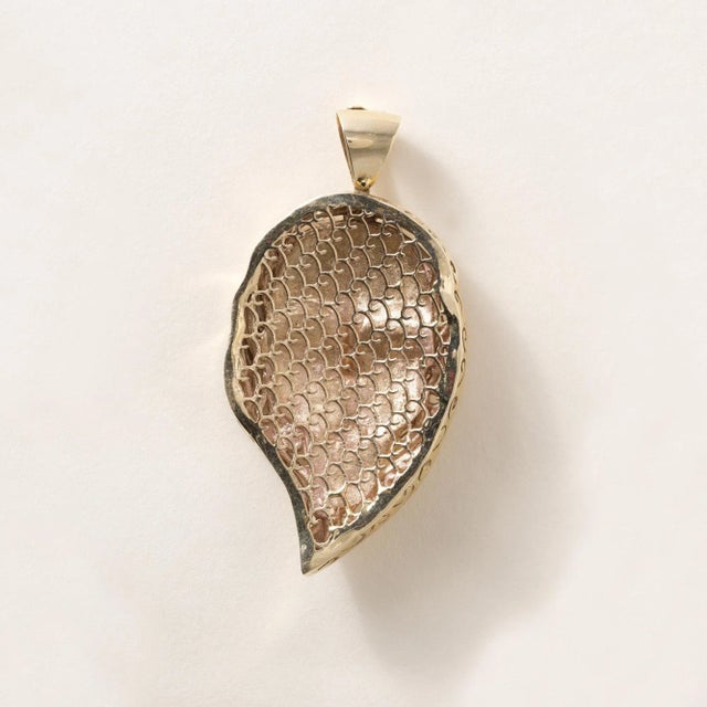 14k Gold Lady Goddess Portrait Cameo Pendant For Sale - Image 4 of 6