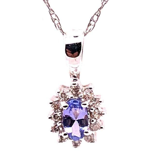 Antique White 14 Karat White Gold Necklace With Diamonds and Oval Tanzanite Pendant For Sale - Image 8 of 12