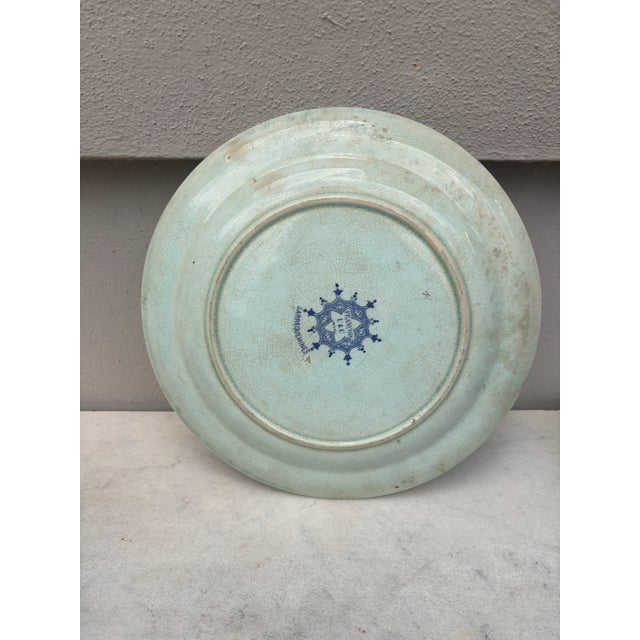 De Sarreguemines 19th Century French Blue & White Faience Dinner Plate Sarreguemines For Sale - Image 4 of 6