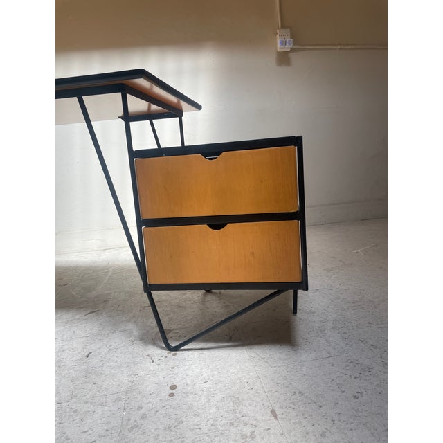 1960s Floating Modernist Desk Attributed to Vista of California For Sale In Los Angeles - Image 6 of 6