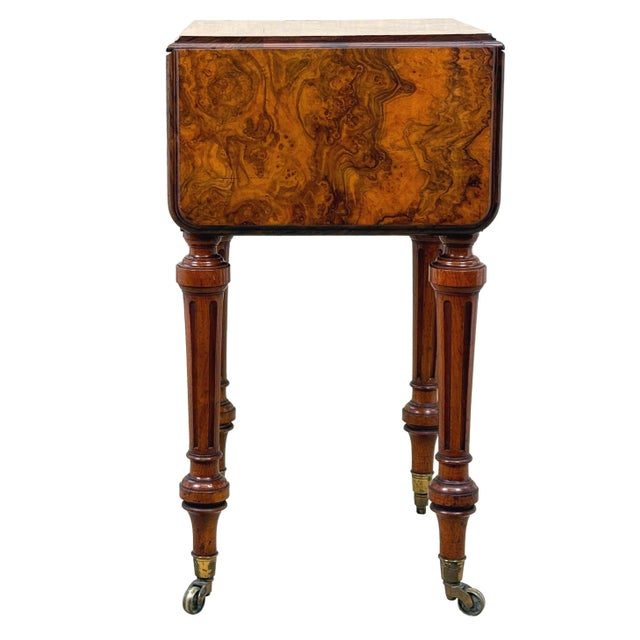 Walnut Pembroke Bedside Cupboard from Gillow, 1870 For Sale - Image 3 of 14