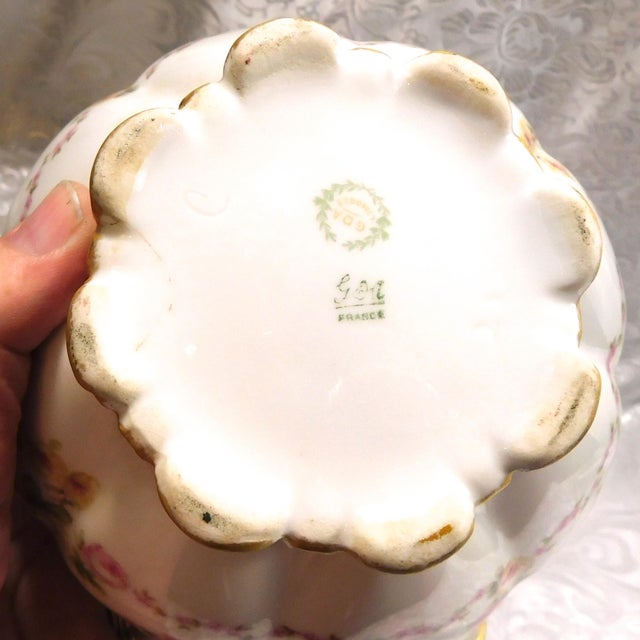 1900s Gerard, Dufraisseix & Abbot Green White and Gold Chocolate Pot For Sale - Image 11 of 11