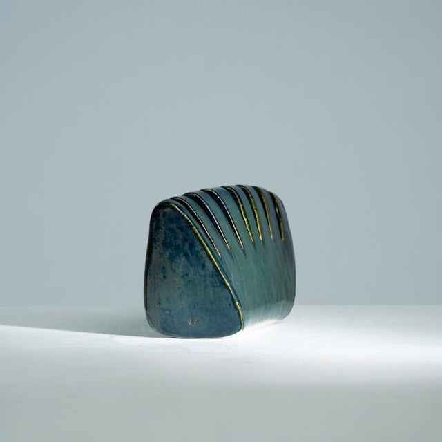Mid-Century Modern Crown Sculptural Ceramic Vase by Kasper Mobach, Netherlands, 1990s For Sale - Image 3 of 7