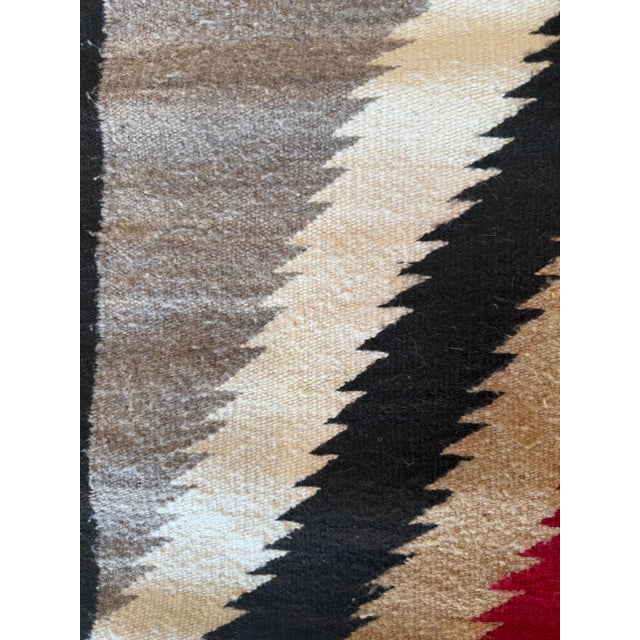 Red Rhythm of the Four Directions: A Mid-20th Century Navajo Chevron Rug, Handmade For Sale - Image 8 of 18