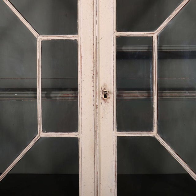 English Painted Glazed Bookcase in Oak, 1700s For Sale - Image 4 of 10