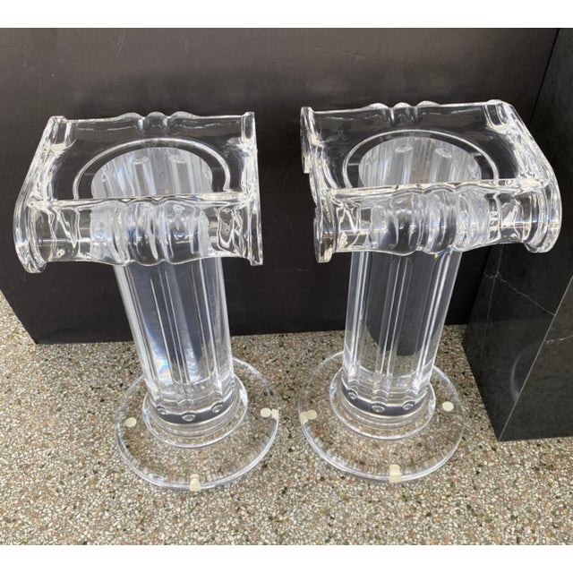 Late 20th Century Pair of Classical Style Lucite Pedestals by FabianArt For Sale - Image 4 of 10