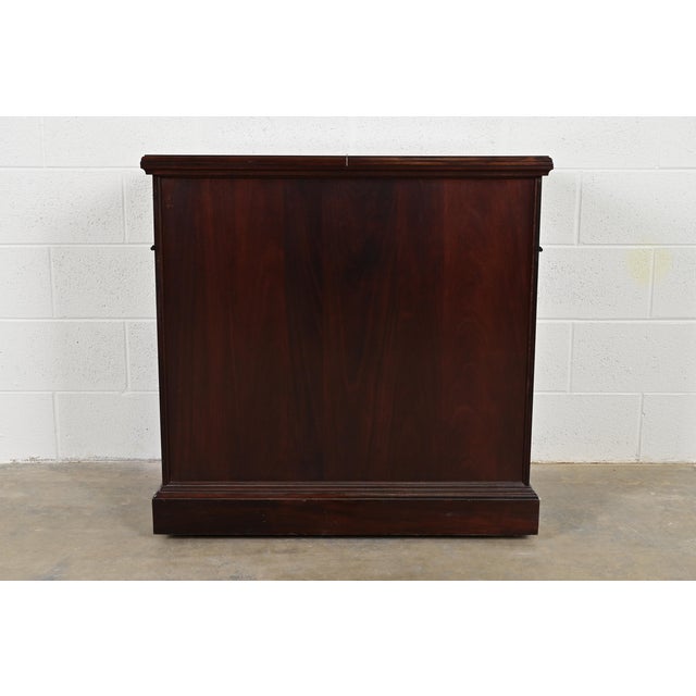 Stickley Georgian Flame Mahogany Flip Top Buffet Server or Bar Cabinet For Sale - Image 12 of 13