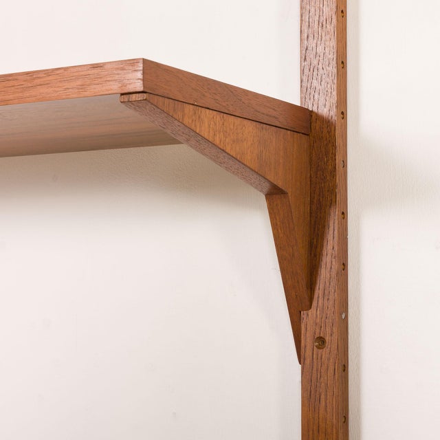Wood Mid-Century Danish Walnut Shelving Unit in the style of Poul Cadovius, 1960s For Sale - Image 7 of 11