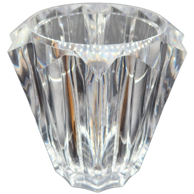 Glam starburst thick heavy lucite lidded ice bucket by Judith Kruger for the Tiara Collection by Grainware (Carlisle)