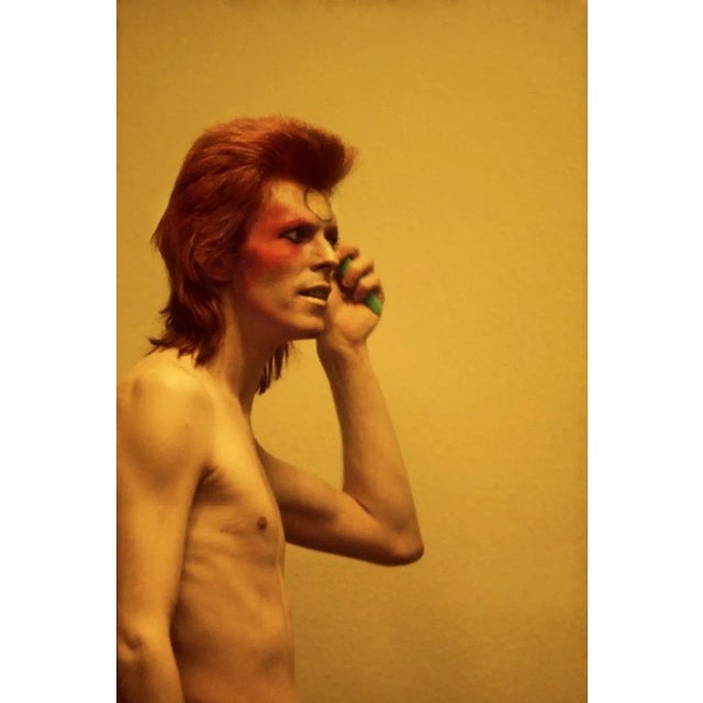 David Bowie (photo Mick Rock) - signed limited edition print David Bowie backstage, 1973. (photo Mick Rock) paper size :...