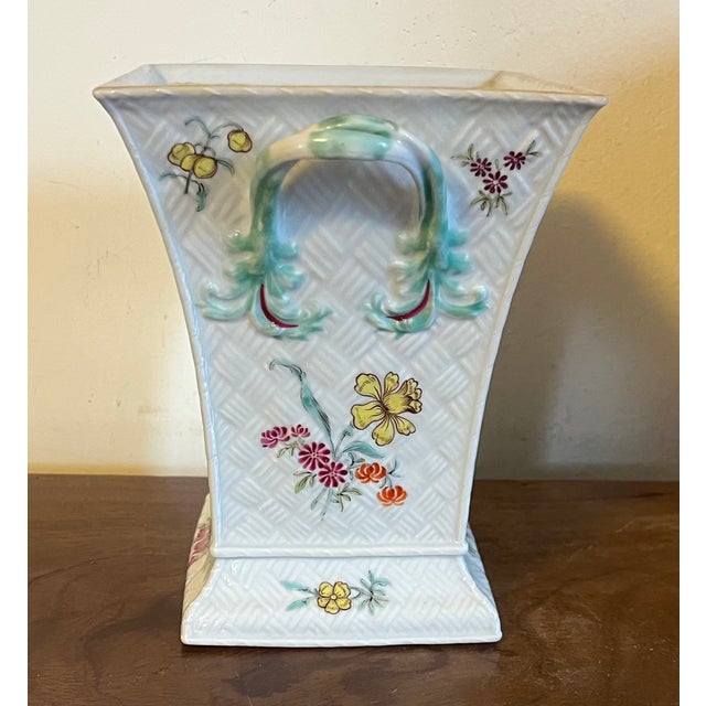 Pink Antique 18th Century Chinese Export Porcelain Bulb Pot or Cachepot Vase in Famille Rose Glaze Circa 1790 For Sale - Image 8 of 13