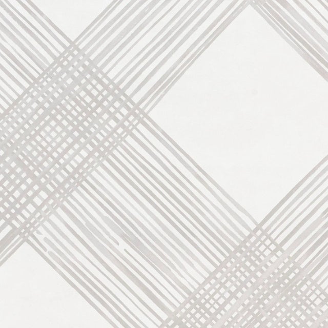Schumacher Sample - Schumacher Traverse Wallpaper in Linen, Light Gray For Sale - Image 4 of 4