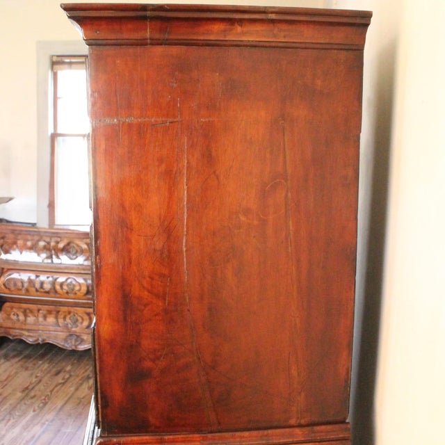 Early Georgian English Burl Walnut Highboy Chest on Stand For Sale - Image 14 of 17