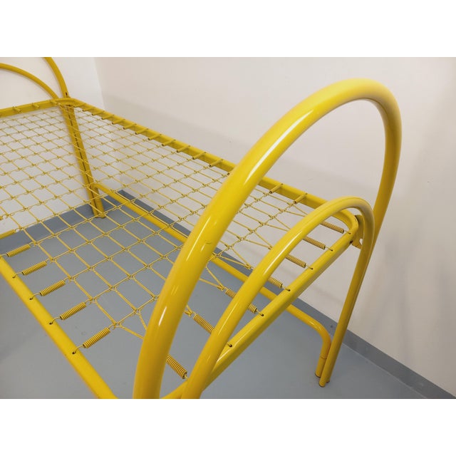 Vintage Italian Bunk Beds in Yellow Metal from Maretto Marflex, 1970s, Set of 2 For Sale - Image 6 of 18