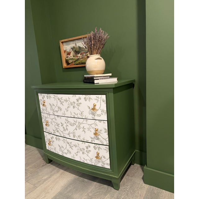 2010s Refinished Dresser/Accent Table With a Rich Green Finish For Sale - Image 5 of 5